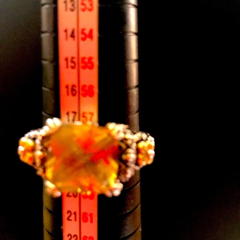Barbara Bixby cushion faceted lemon citrine ring size 8.5.
